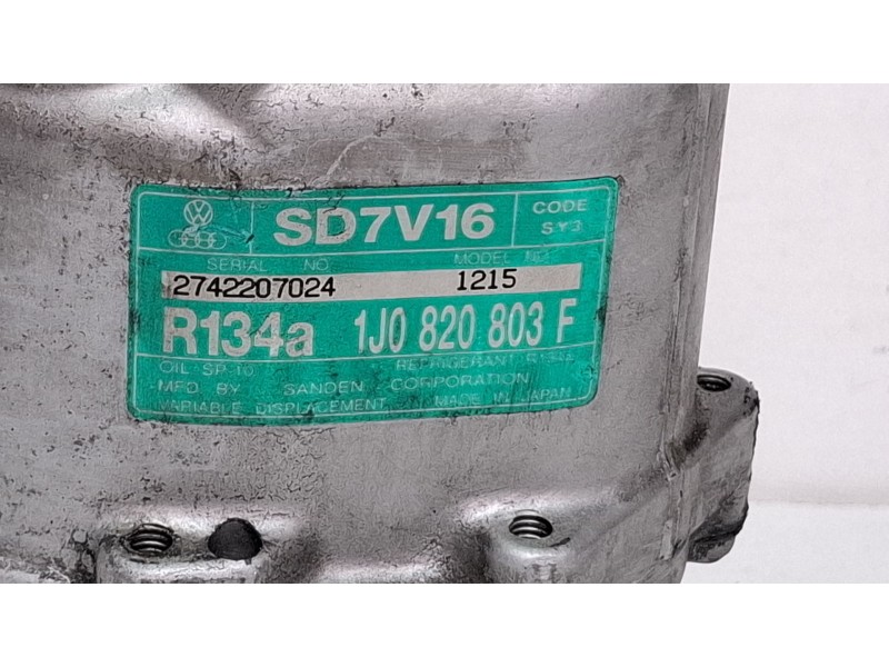 Recambio de compresor aire acondicionado para audi a3 referencia OEM IAM SD7V16 / 1J0820803F  