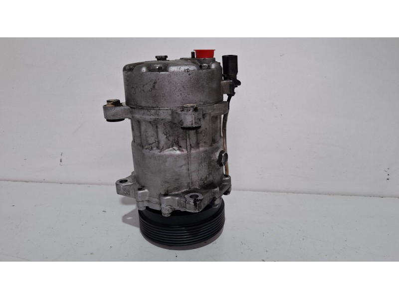 Recambio de compresor aire acondicionado para audi a3 referencia OEM IAM SD7V16 / 1J0820803F  