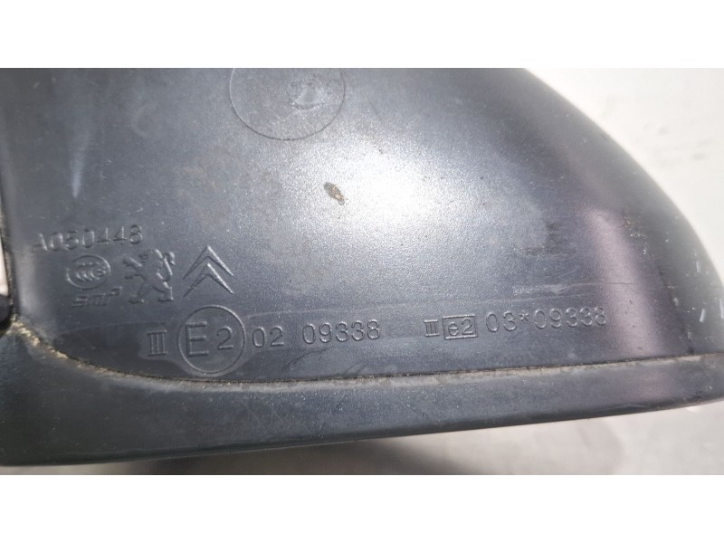 Recambio de espejo retrovisor izquierdo electrico para citroën c4 referencia OEM IAM e20209338  
