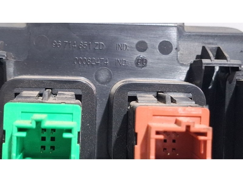 Recambio de mando multifuncion para citroën c4 referencia OEM IAM 96714851zd  