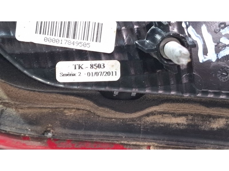 Recambio de piloto porton trasero derecho para citroën c4 referencia OEM IAM 28734G  