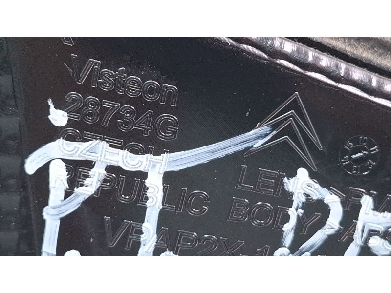 Recambio de piloto porton trasero derecho para citroën c4 referencia OEM IAM 28734G  