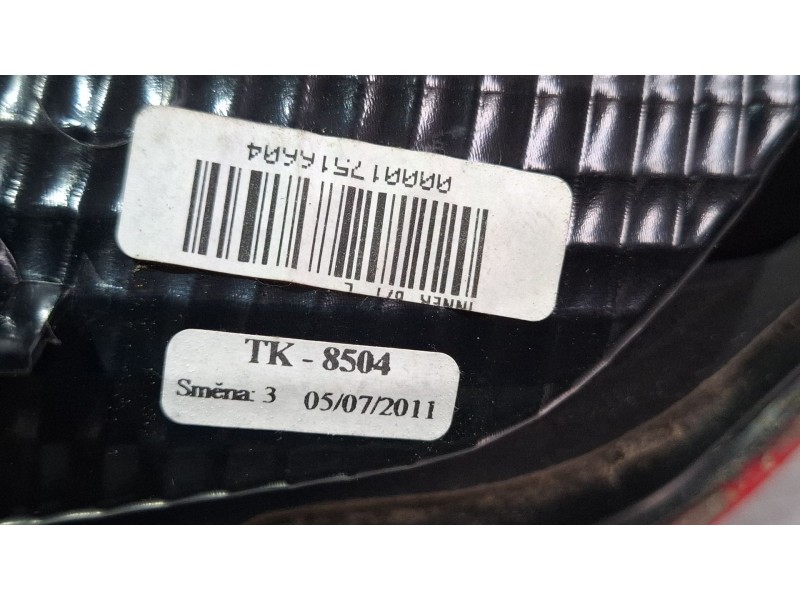 Recambio de piloto porton trasero izquierdo para citroën c4 referencia OEM IAM 28734g  