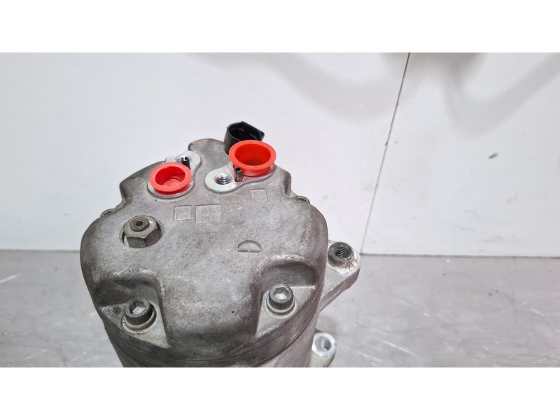 Recambio de compresor aire acondicionado para volkswagen golf referencia OEM IAM 5060310990  
