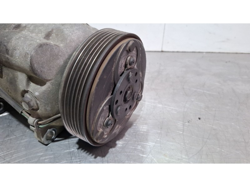 Recambio de compresor aire acondicionado para volkswagen golf referencia OEM IAM 5060310990  