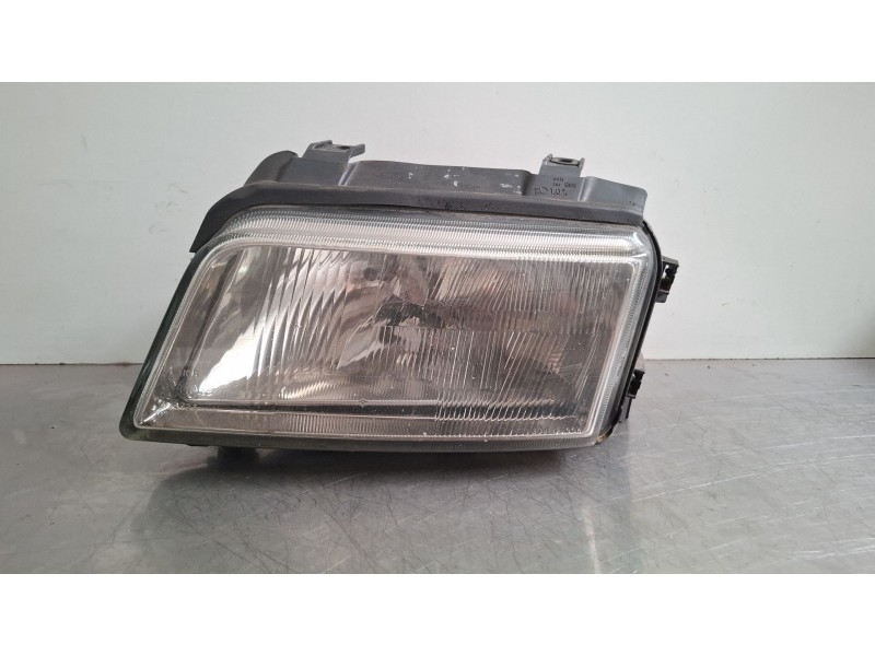 Recambio de faro delantero izquierdo para audi a4 referencia OEM IAM 1307022194  