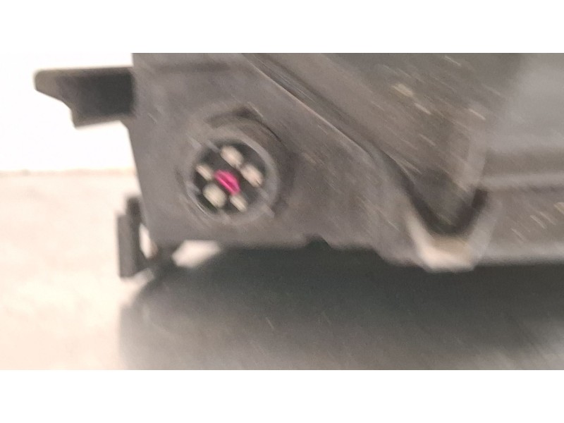 Recambio de faro delantero izquierdo para audi a4 referencia OEM IAM 1307022194  