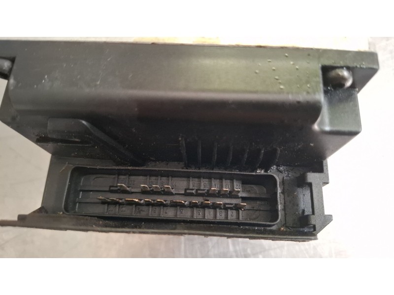 Recambio de modulo abs para audi a4 referencia OEM IAM 0265214002 800614111  