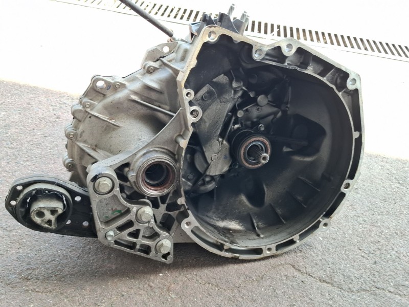 Recambio de caja cambios para ford fiesta referencia OEM IAM H1BR7002AFD  