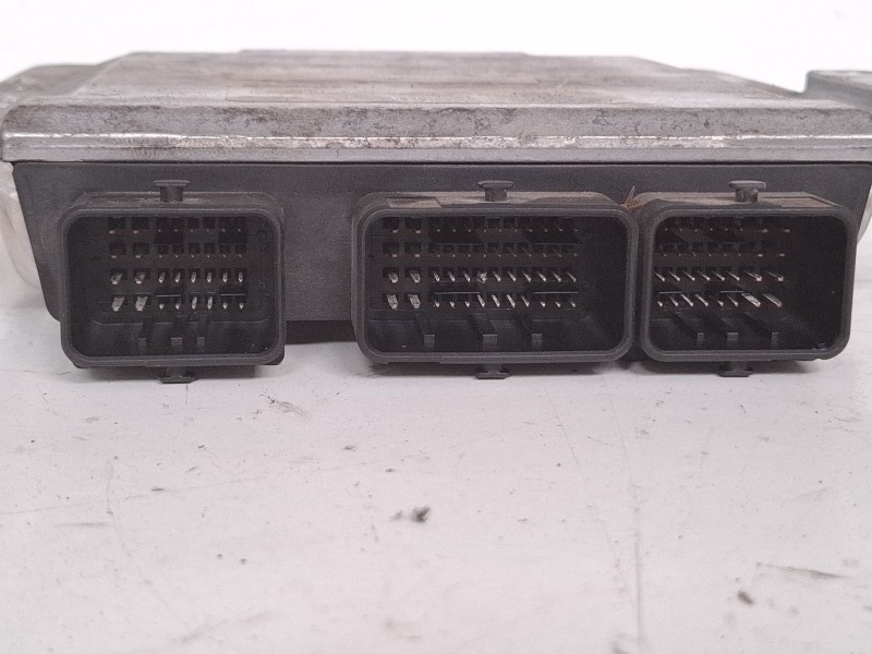 Recambio de centralita motor para citroën c5 referencia OEM IAM 0281011340 9652386080  