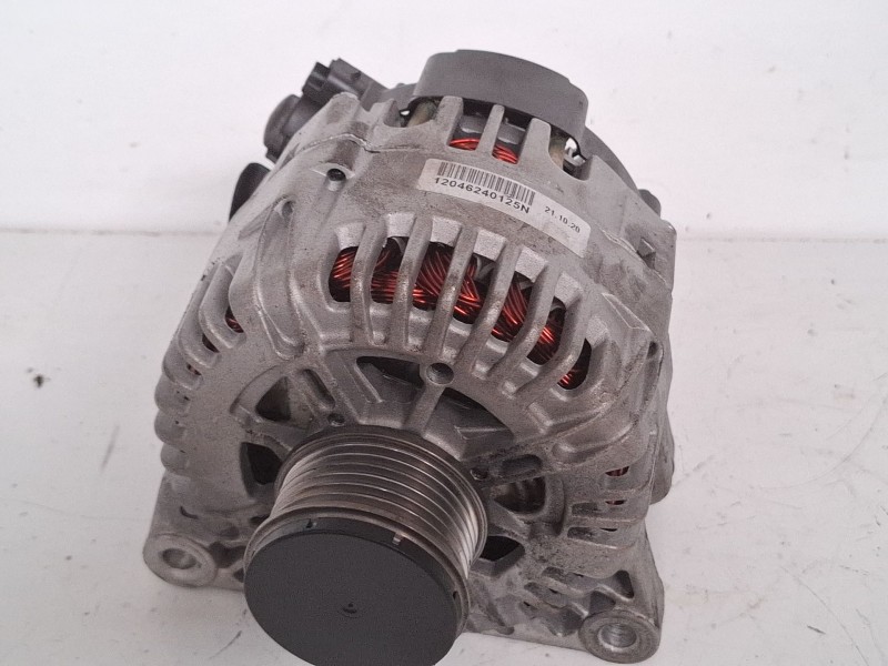 Recambio de alternador para citroën c5 referencia OEM IAM 12046240125N  