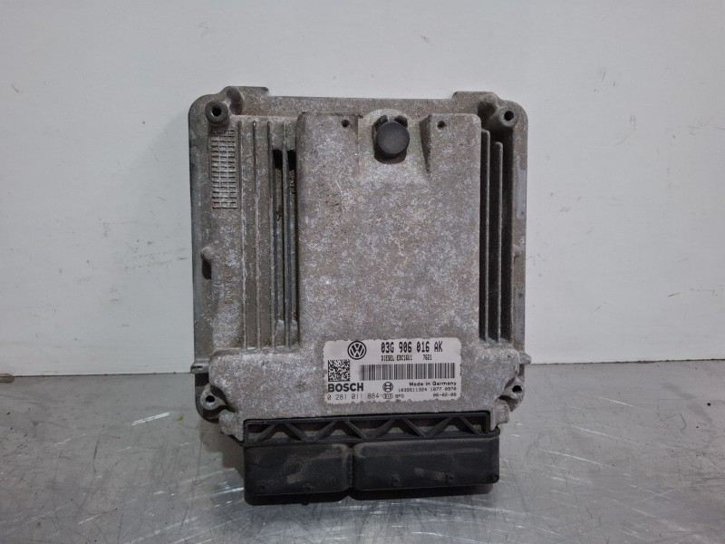 Recambio de centralita motor para seat leon (1p1) 1.9 tdi referencia OEM IAM 0281011884 03G906016AK  