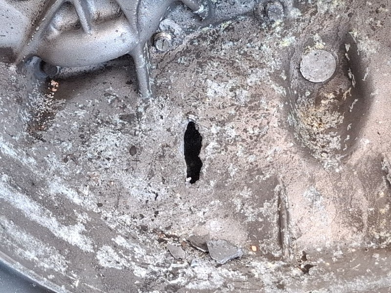 Recambio de caja cambios para ford fiesta referencia OEM IAM H1BR7002FFD  