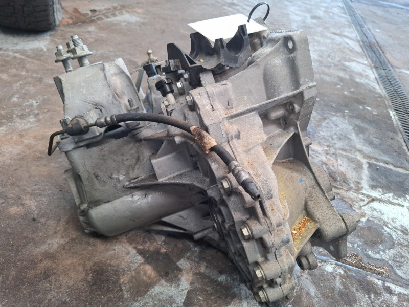 Recambio de caja cambios para ford fiesta referencia OEM IAM H1BR7002FFD  