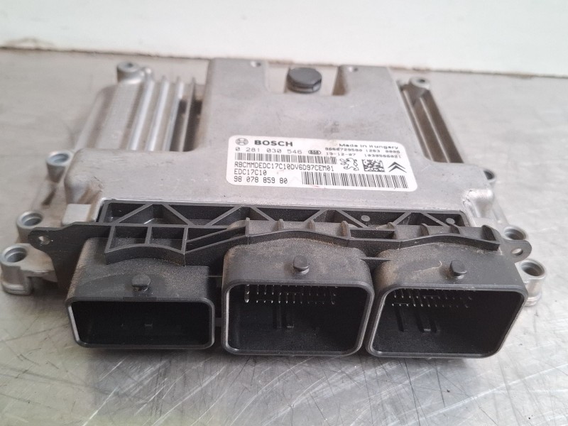 Recambio de centralita motor para citroën ds3 referencia OEM IAM 0281030546 9807885980 EDC17C10  