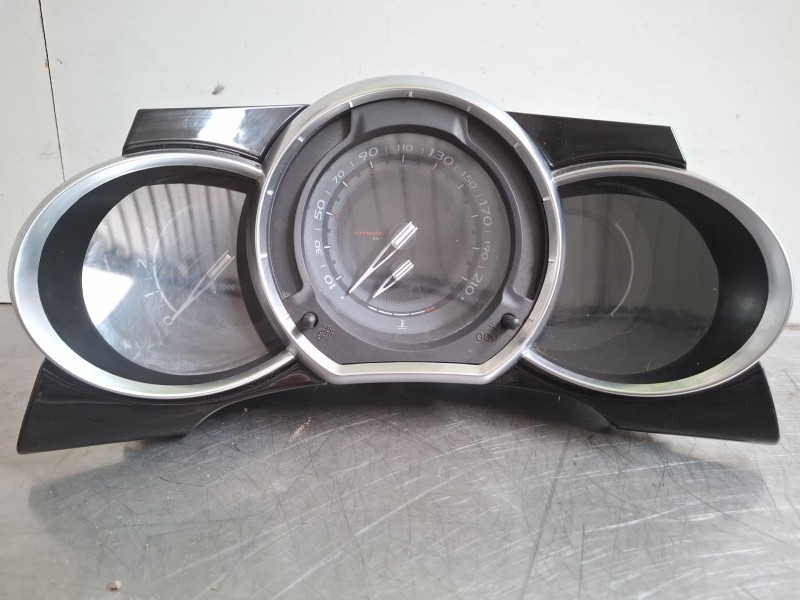 Recambio de cuenta kilometros para citroën ds3 referencia OEM IAM A2C83013700 98041359XT  
