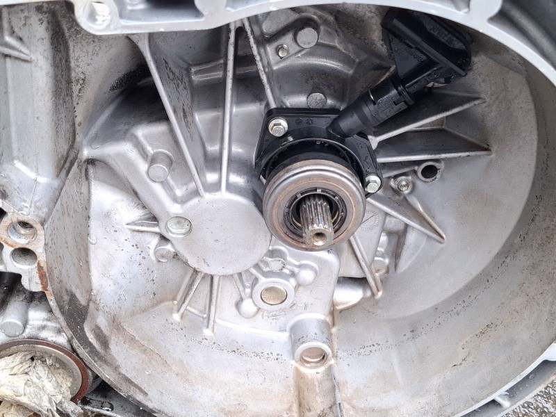 Recambio de caja cambios para ford focus iii 1.0 ecoboost referencia OEM IAM CV6R7002BBC  