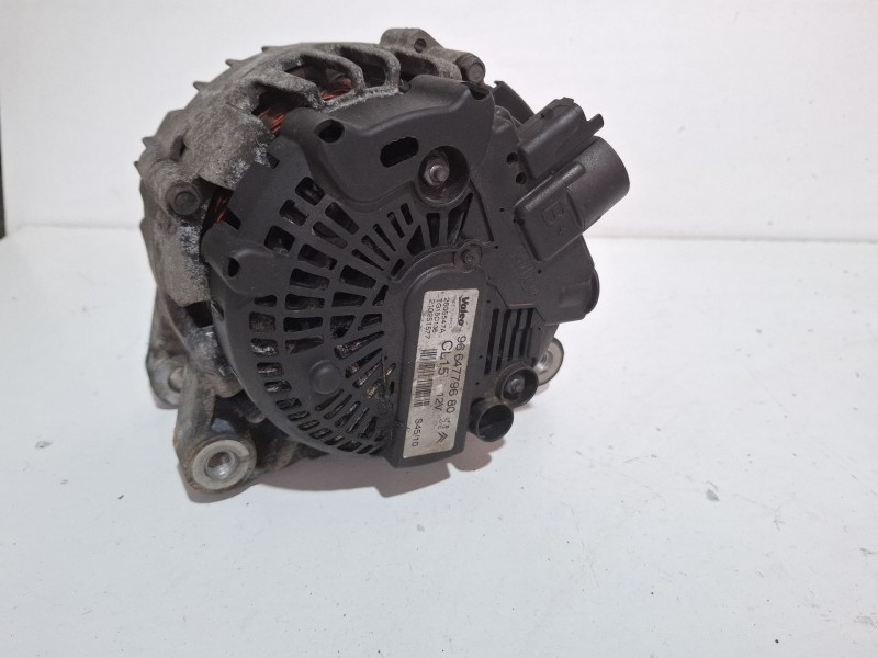 Recambio de alternador para citroën c4 referencia OEM IAM 9664779680  