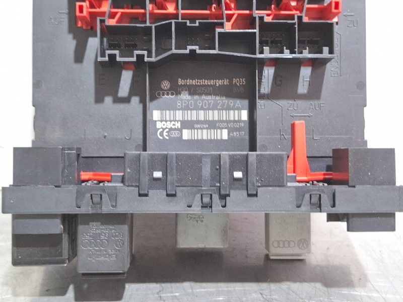 Recambio de caja reles / fusibles para audi a3 8p referencia OEM IAM 8P0907279A  
