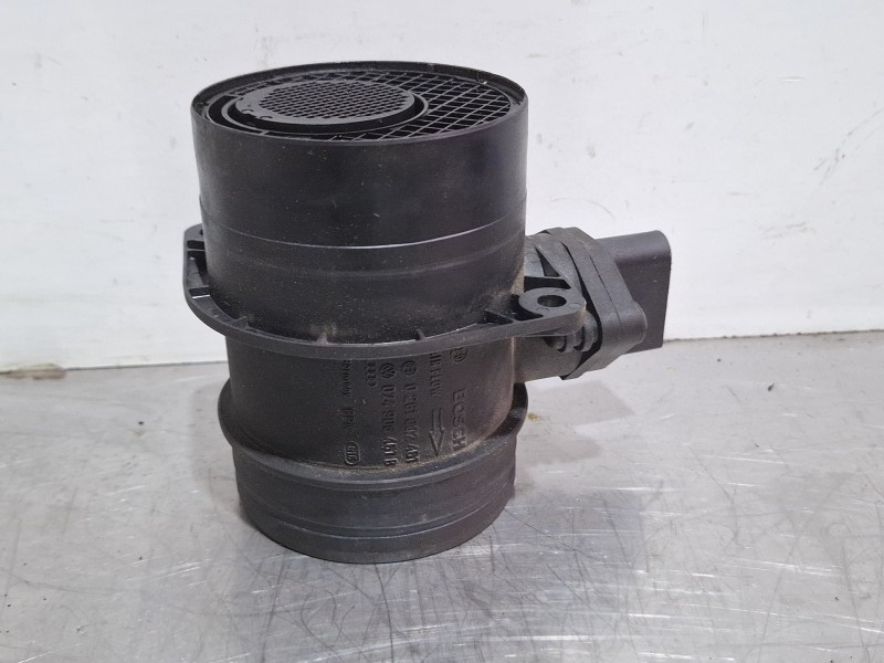 Recambio de caudalimetro para audi a3 8p referencia OEM IAM 0281002461 074906461B  
