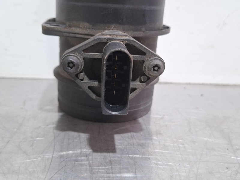 Recambio de caudalimetro para audi a3 8p referencia OEM IAM 0281002461 074906461B  
