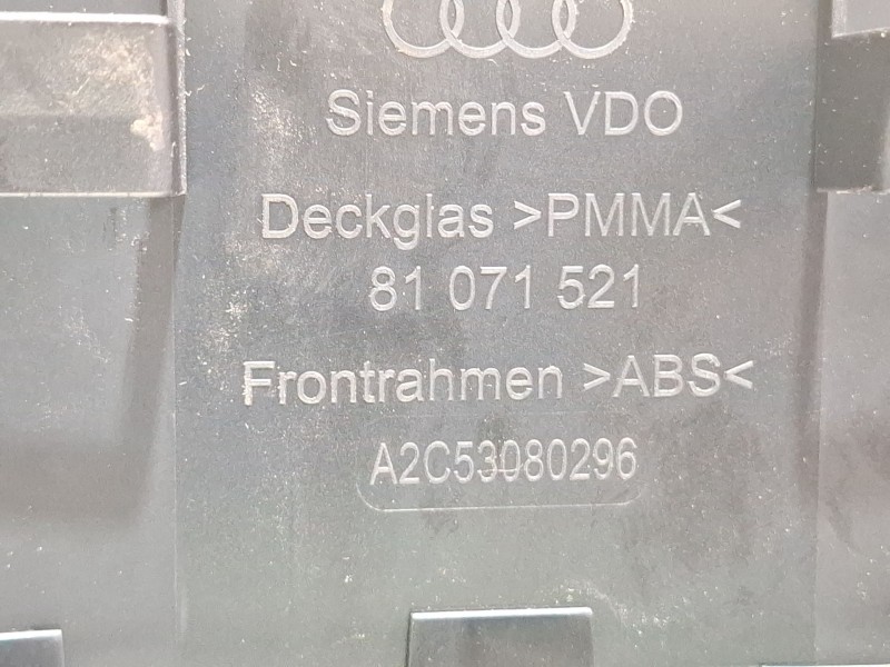 Recambio de cuenta kilometros para audi a3 8p referencia OEM IAM A2C53080296  