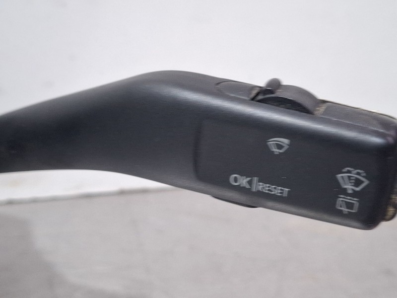 Recambio de mando multifuncion para audi a3 8p referencia OEM IAM 8P0907137Q  