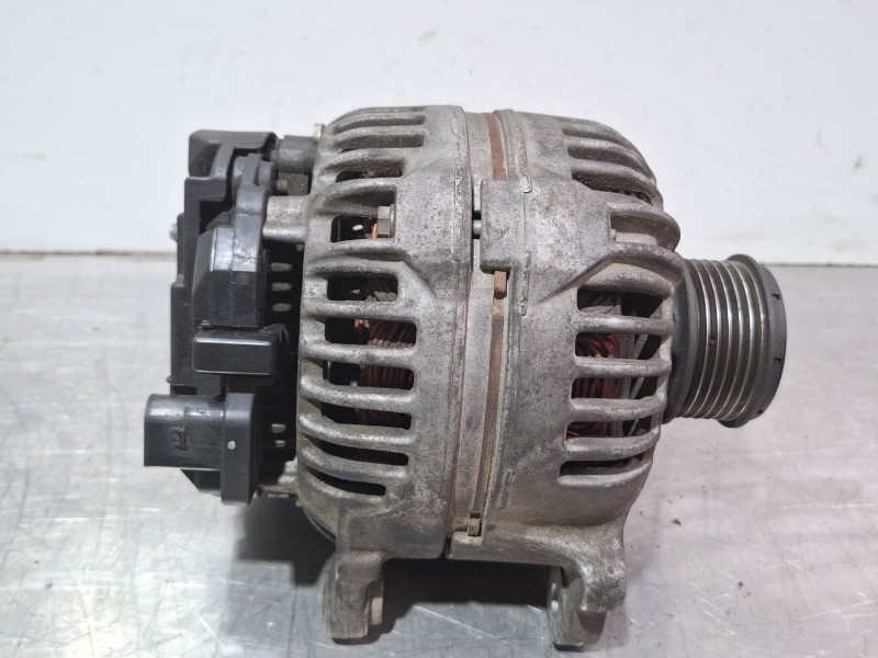 Recambio de alternador para audi a3 8p referencia OEM IAM 06F903023F 0124525066  