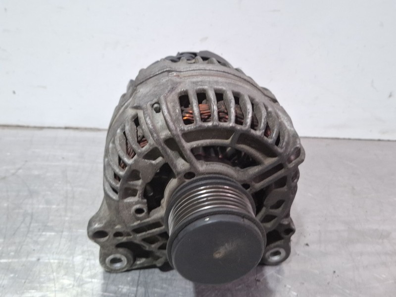 Recambio de alternador para audi a3 8p referencia OEM IAM 06F903023F 0124525066  