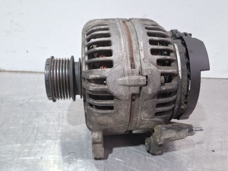 Recambio de alternador para audi a3 8p referencia OEM IAM 06F903023F 0124525066  