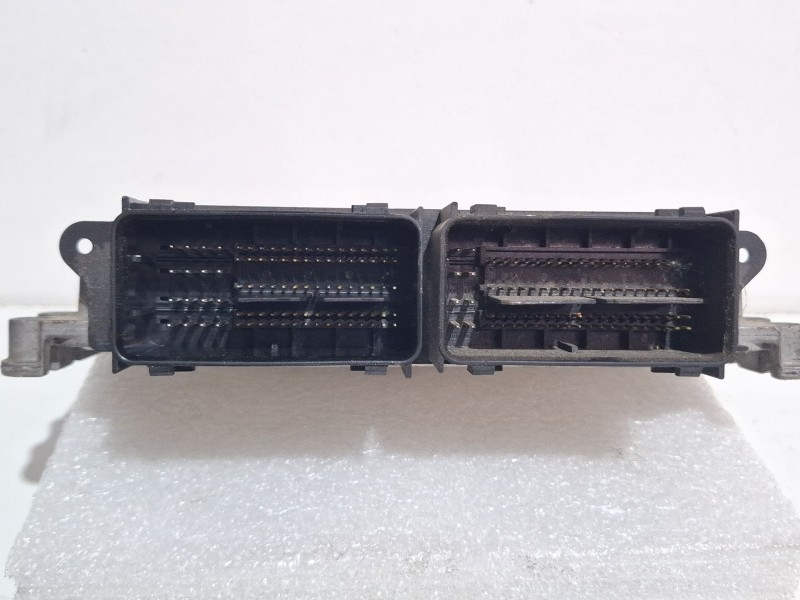 Recambio de centralita motor para ford fiesta referencia OEM IAM 0281035327  