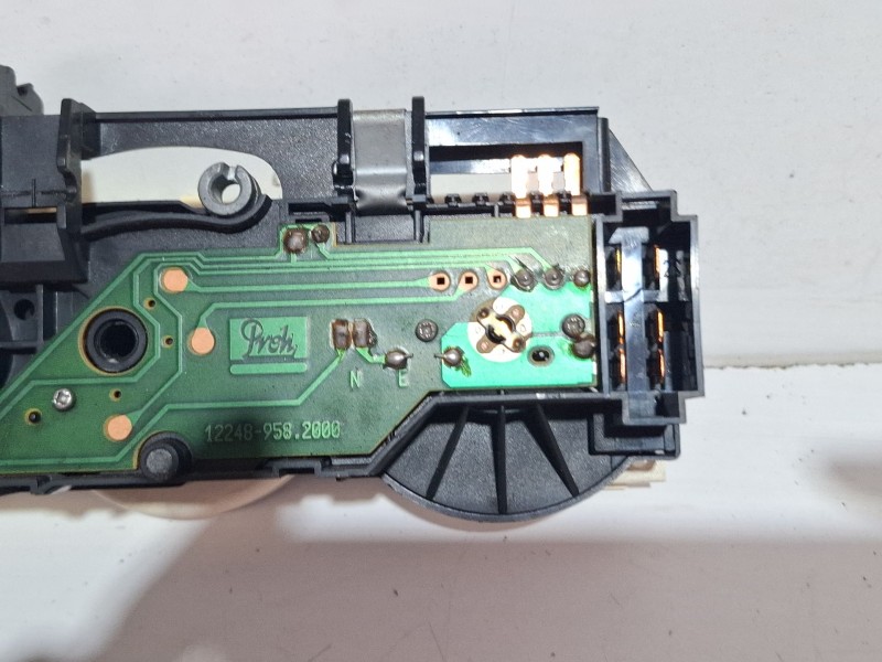 Recambio de mando climatizador para volkswagen furgón lt 35 referencia OEM IAM 122489582000  