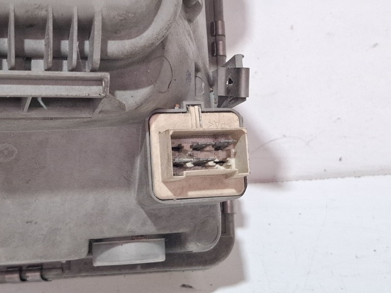 Recambio de faro delantero derecho para volkswagen furgón lt 35 referencia OEM IAM 2D1941016  