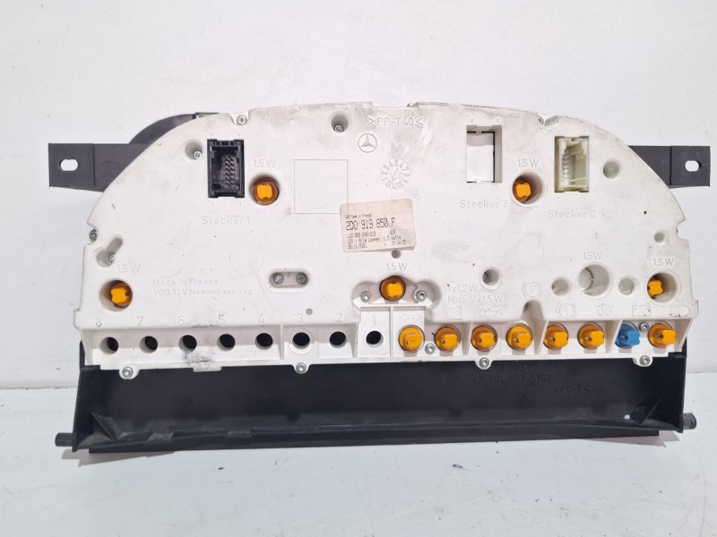 Recambio de cuenta kilometros para volkswagen furgón lt 35 referencia OEM IAM 2D0919850F  