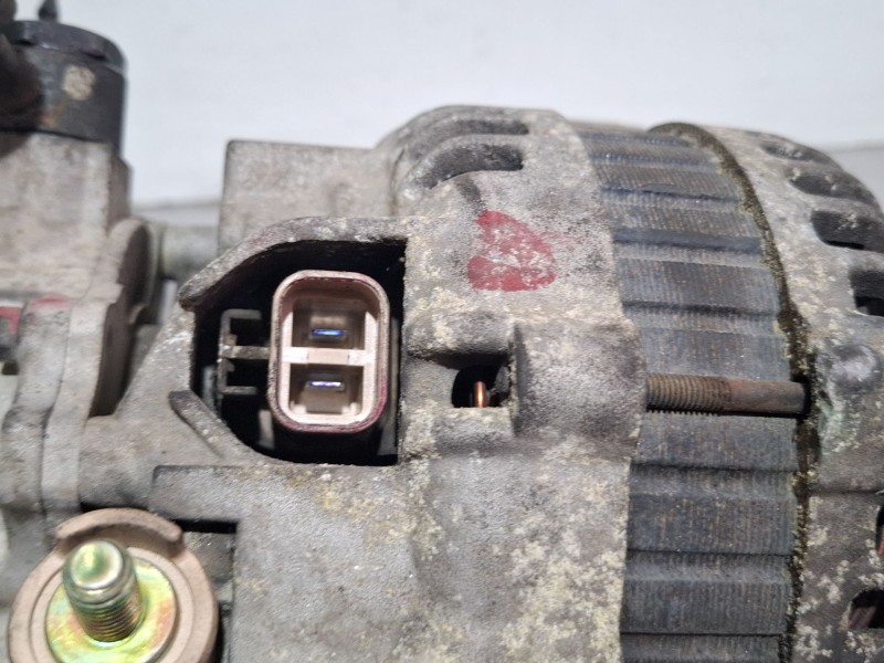 Recambio de alternador para kia carnival referencia OEM IAM AF111390 373004X001  