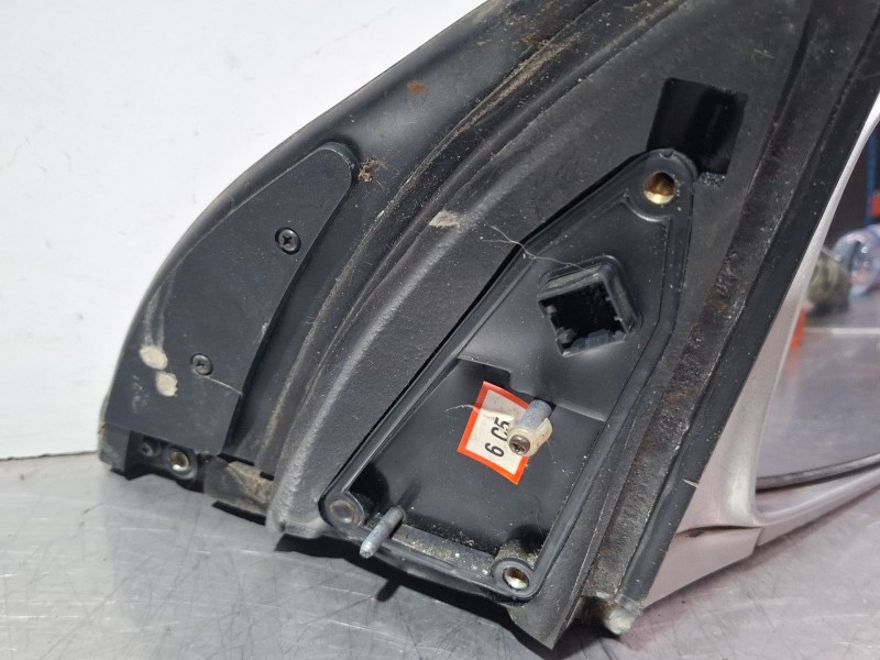 Recambio de espejo retrovisor derecho electrico para kia carnival referencia OEM IAM E4012170  