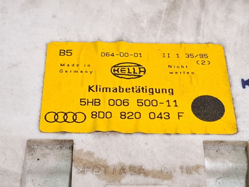 Recambio de mando climatizador para audi a4 referencia OEM IAM 5HB006500-11 8D0820043F  