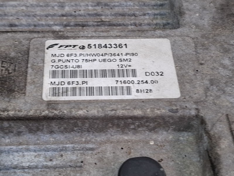 Recambio de centralita motor para fiat punto referencia OEM IAM 51843361  
