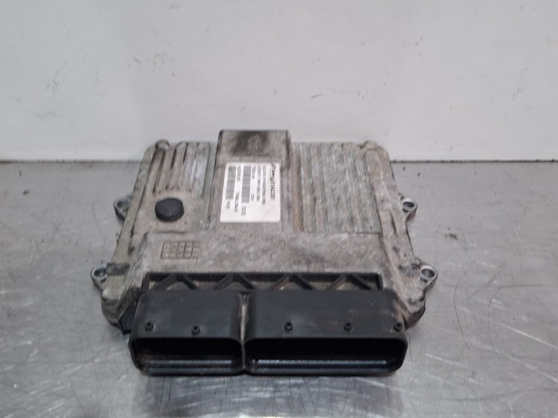 Recambio de centralita motor para fiat punto referencia OEM IAM 51843361  