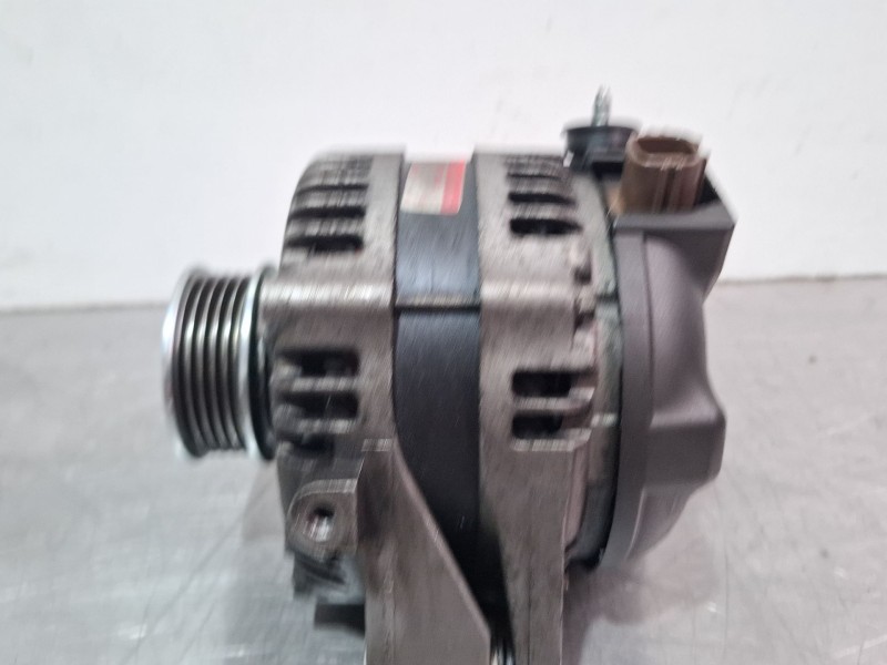 Recambio de alternador para toyota corolla referencia OEM IAM 270602709084  