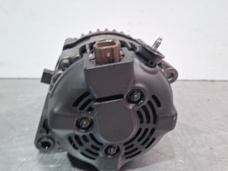 Recambio de alternador para toyota corolla referencia OEM IAM 270602709084  