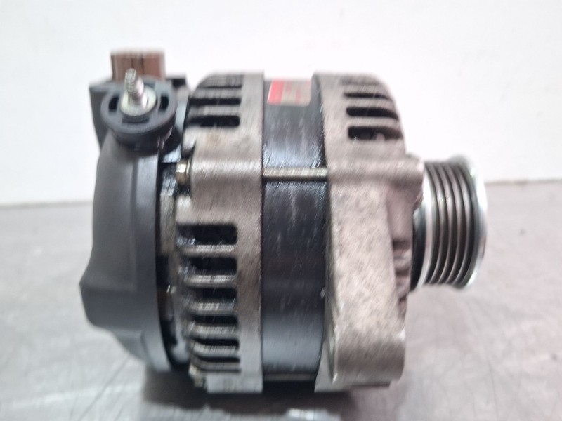 Recambio de alternador para toyota corolla referencia OEM IAM 270602709084  