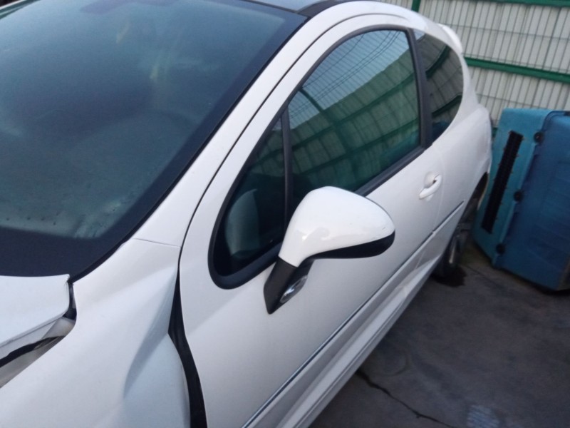 peugeot 207 del año 2011