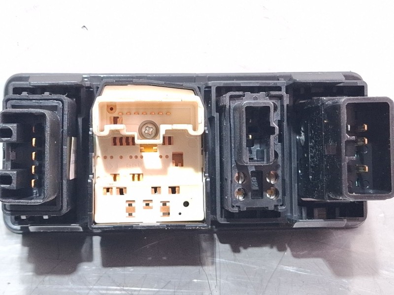 Recambio de interruptor para toyota corolla referencia OEM IAM 4740A58  