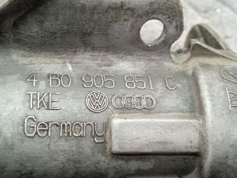 Recambio de llave contacto(llave+bombillo) para volkswagen golf iv (1j1) 1.9 tdi referencia OEM IAM 4B0905851C  