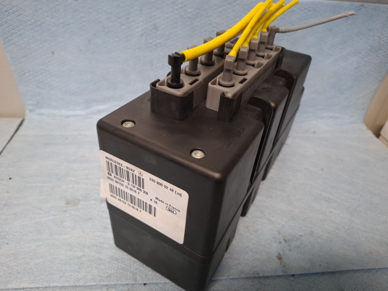 Recambio de bomba cierre centralizado para mercedes-benz s320 w220 referencia OEM IAM 0132006359 2208000248  