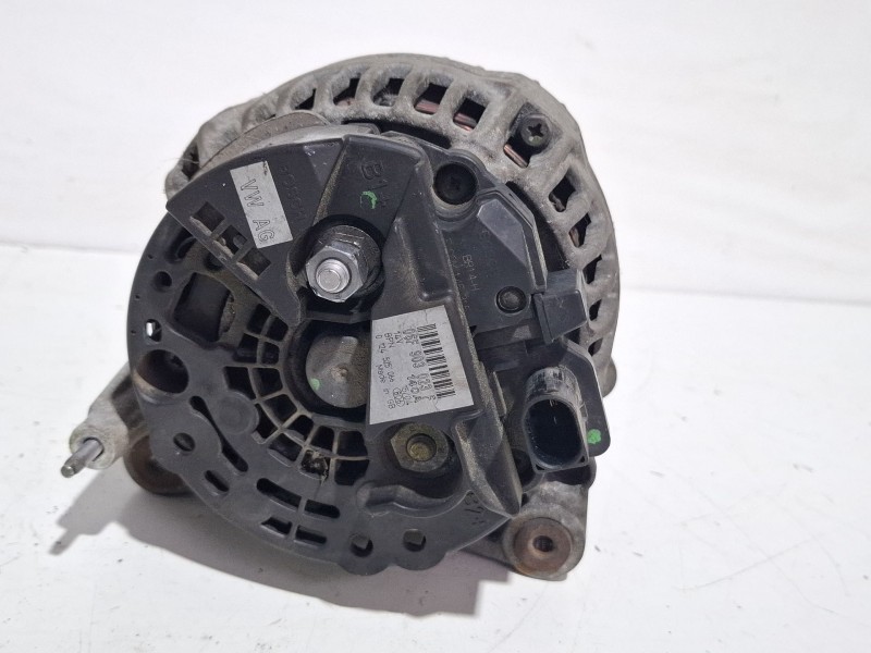 Recambio de alternador para volkswagen caddy referencia OEM IAM 06F903023F 0124525066  