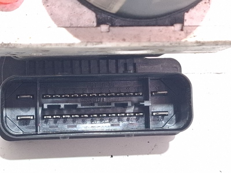 Recambio de modulo abs para volkswagen caddy referencia OEM IAM 2K0614117B 2K0907379B  