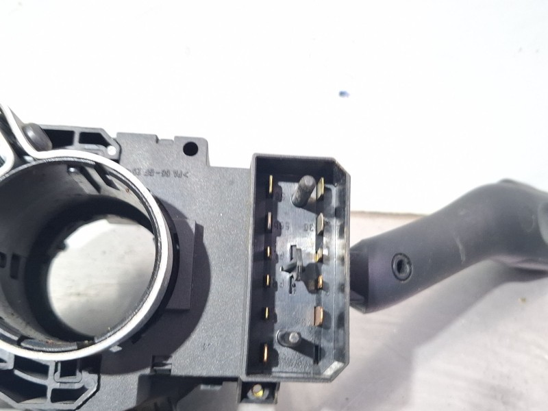 Recambio de mando multifuncion para volkswagen golf referencia OEM IAM 8L0953513G 4B953503F  