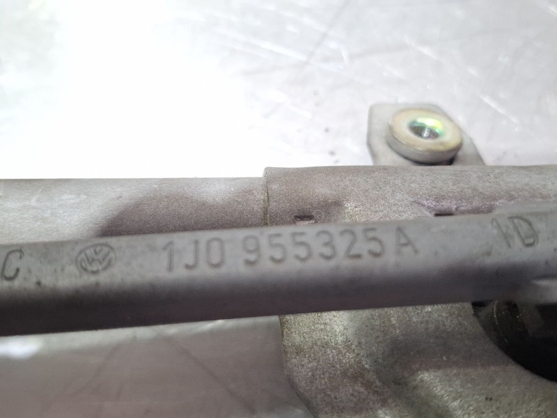 Recambio de motor limpiaparabrisas delantero para volkswagen golf referencia OEM IAM 1J0955325A 1J1955113B 0390241502  